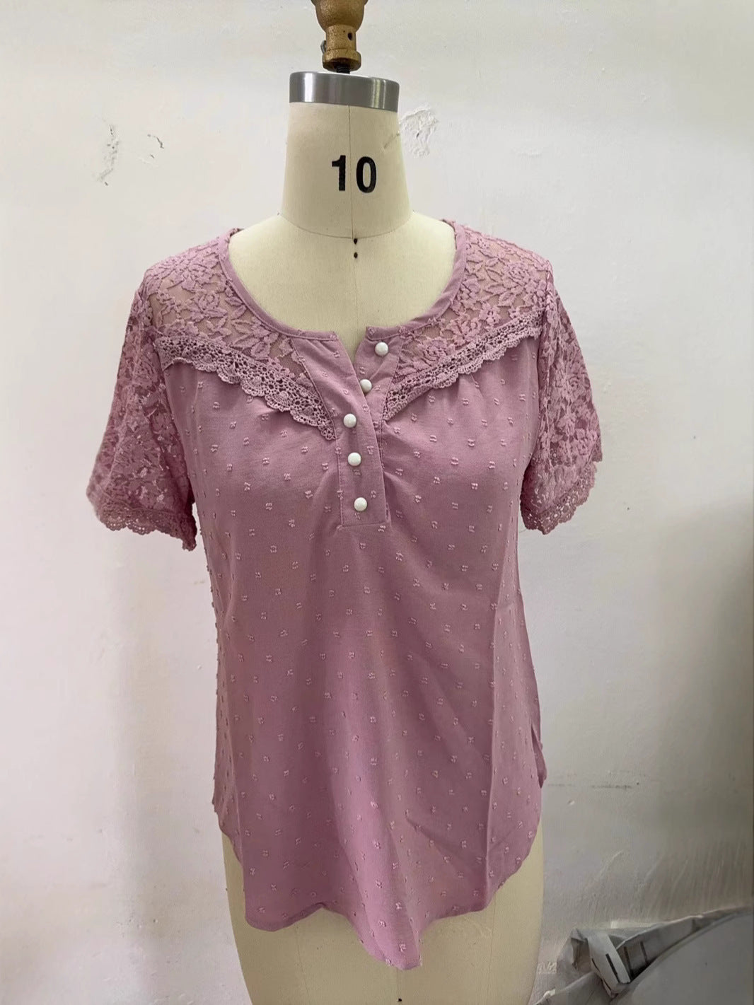 Lace V-neck Patchwork T-shirt