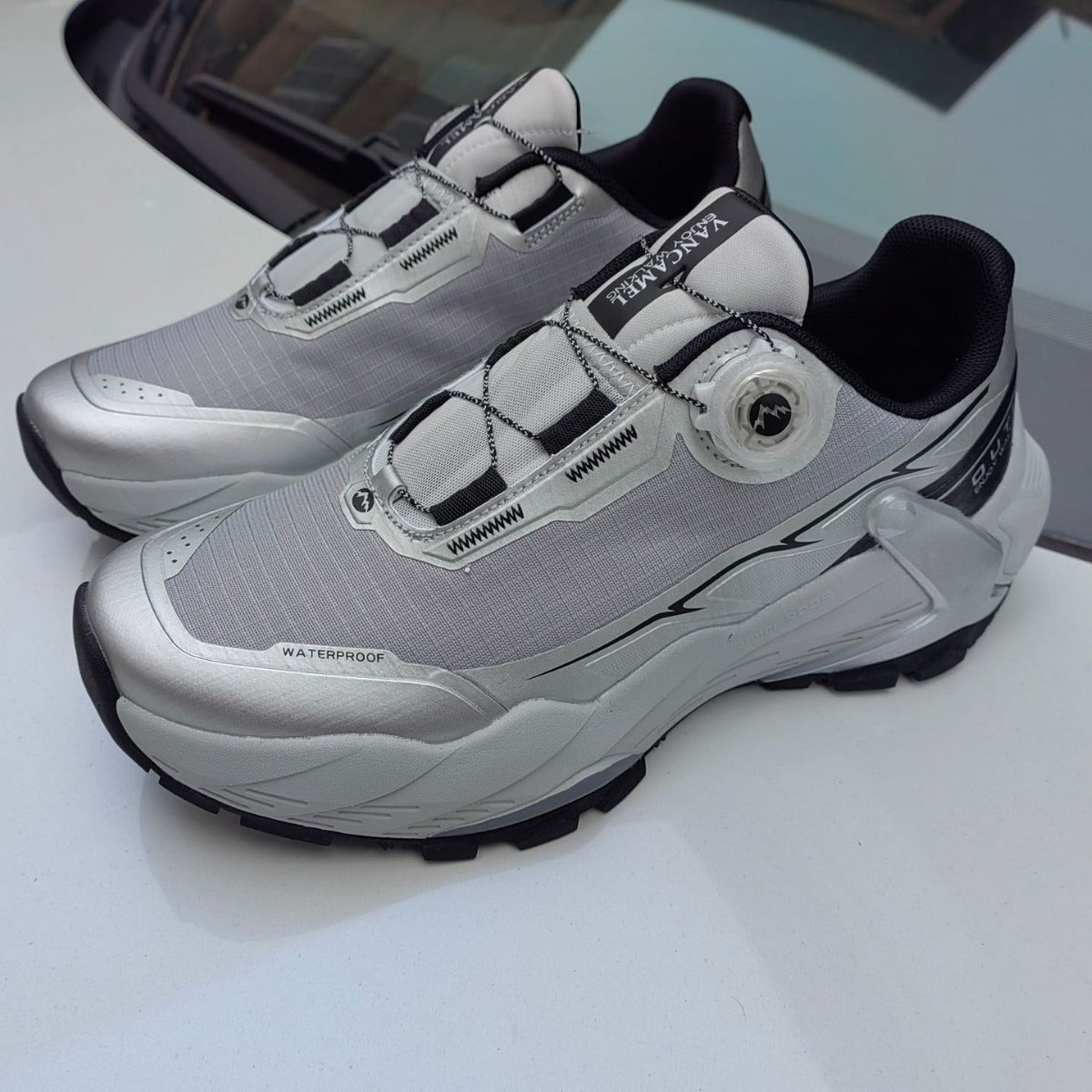 Outdoor Mountaineering Waterproof Leisure Breathable Sneaker