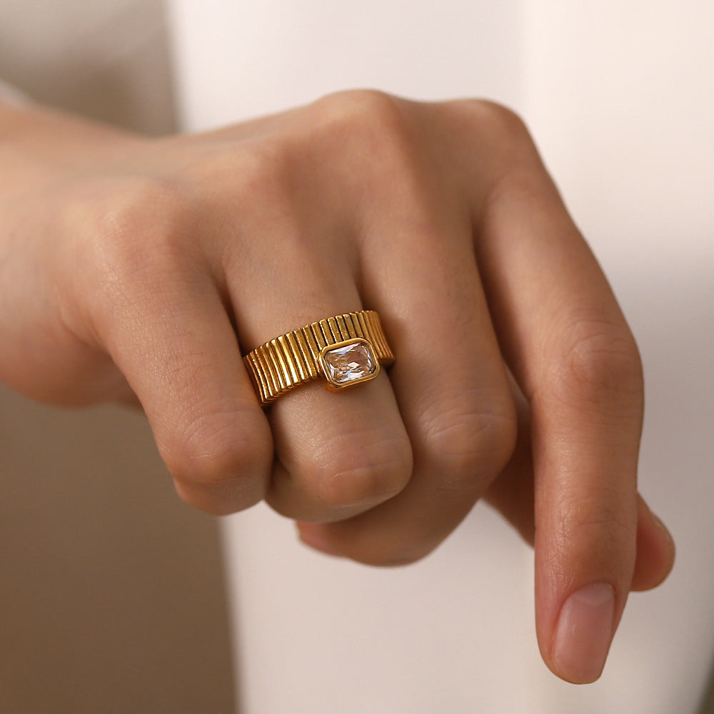 Non-fading Square Diamond Vertical Pattern Ring Retro Rib