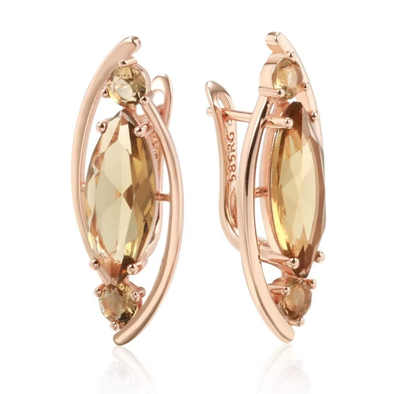 French Hollow Pattern Heart-shaped Earrings
