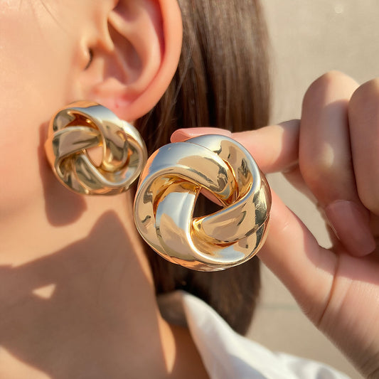 All-match Twisted Alloy Stud Earrings